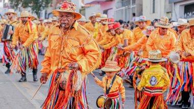 Exposição “Ritmo da Fé” retorna ao Catalão Shopping no ano dos 150 anos das Congadas