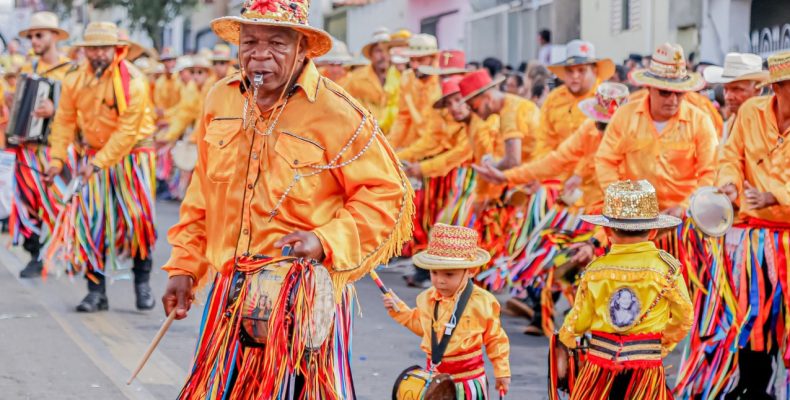 Exposição “Ritmo da Fé” retorna ao Catalão Shopping no ano dos 150 anos das Congadas