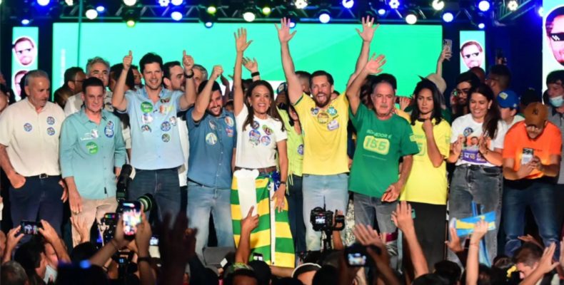 Bruno Peixoto lança candidatura a deputado federal em ato com mais de 10 mil pessoas