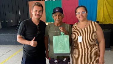 Prefeitura de Anhanguera promove viagem a Caldas Novas em comemoração ao dia do idoso